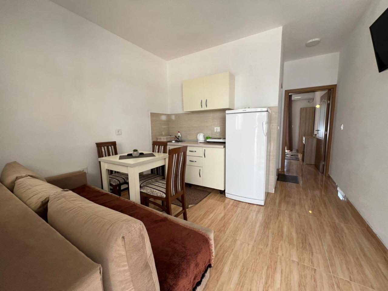 Kontiki Apartments 乌尔齐尼 外观 照片