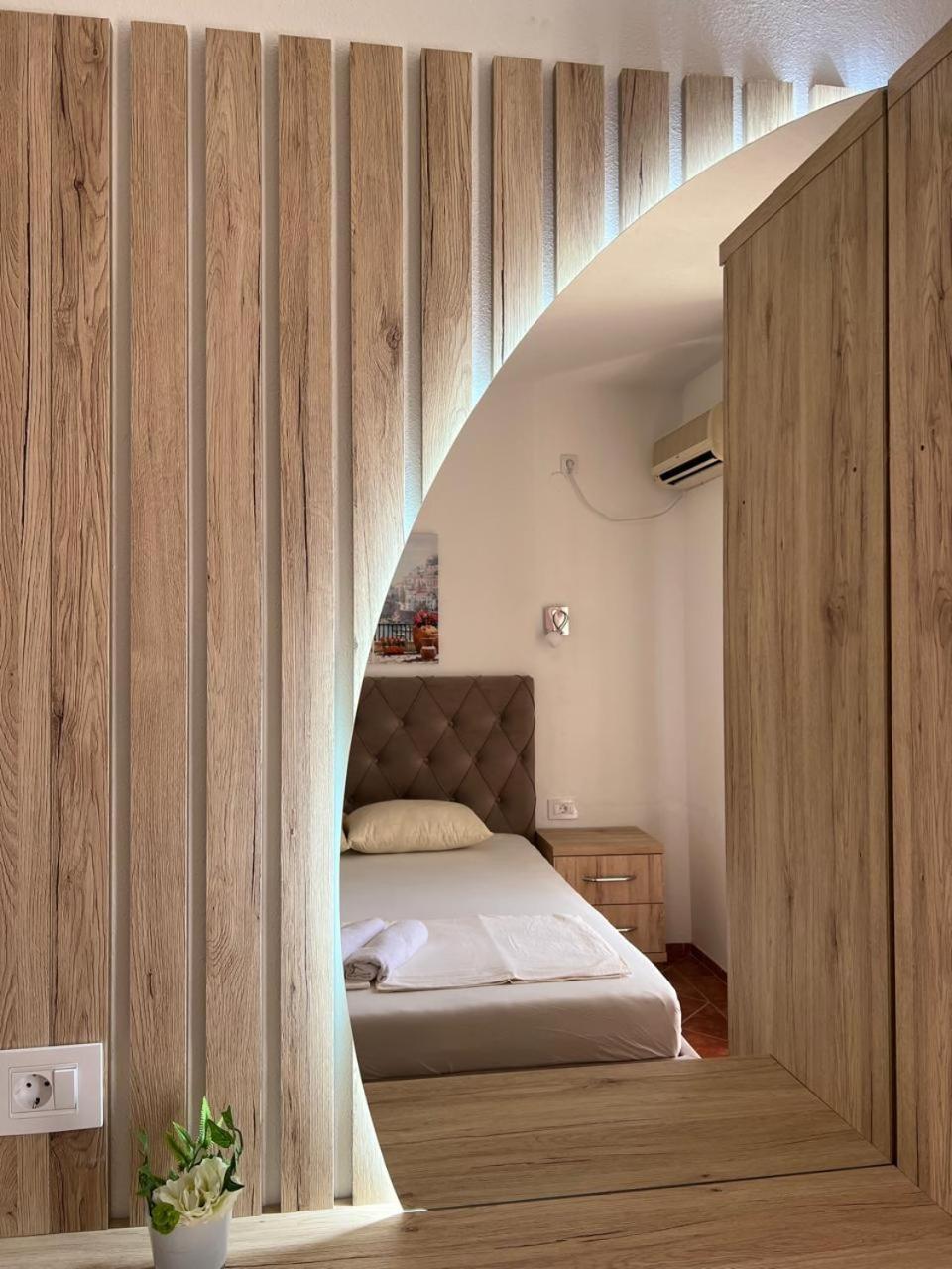 Kontiki Apartments 乌尔齐尼 外观 照片